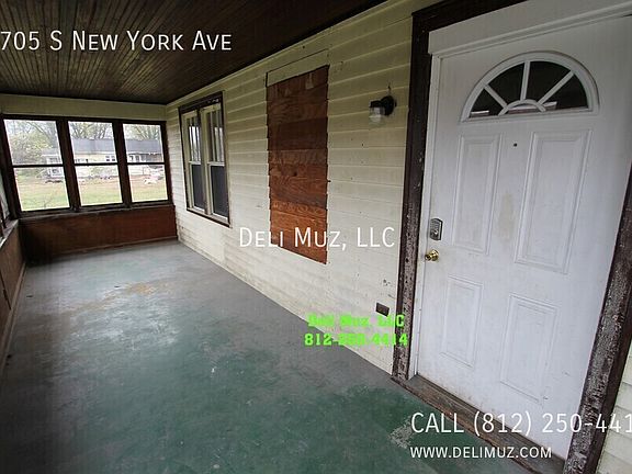 2nd image of 1705 S New York Ave