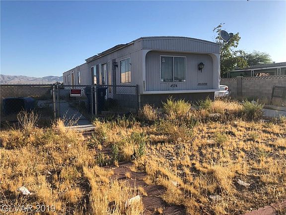 3rd image of 4578 Crystal Peak Dr