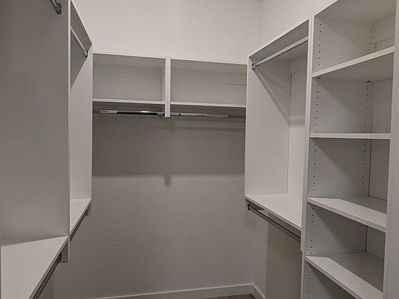walk in closet