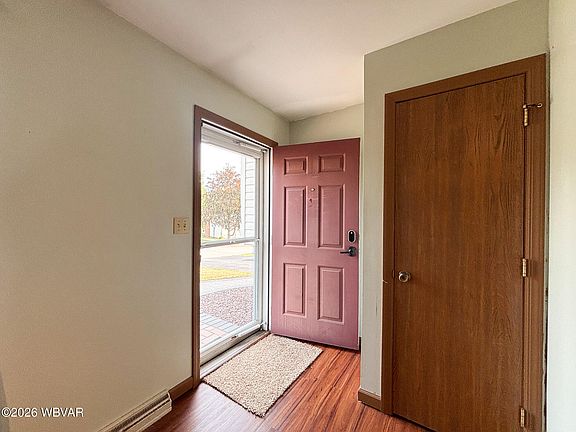 4th image of 18 Roseville Rd