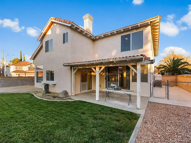 44351 Shad St — Photo 31