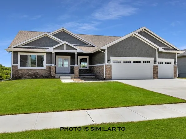 2204 Timberview Dr, Norwalk, IA 50211