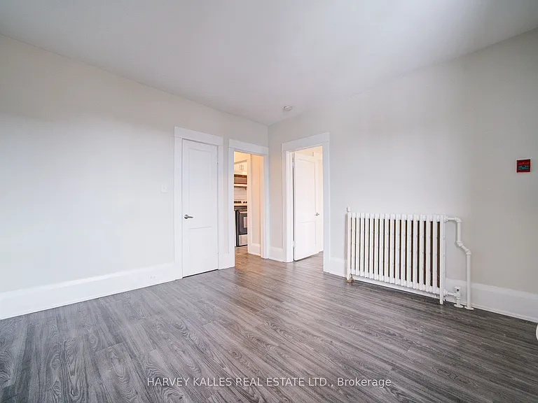 1074 Saint Clair Ave W #4 — Photo 22