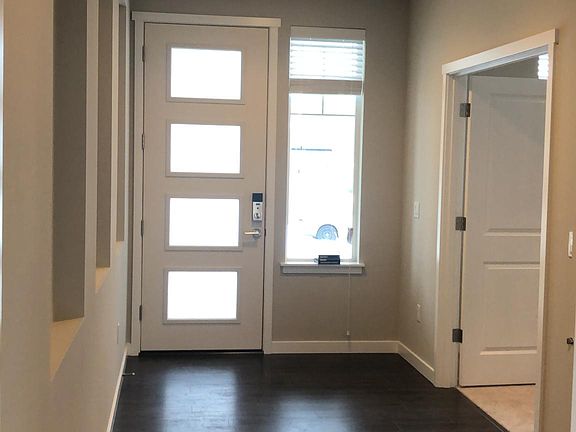 2nd image of 6 101st Ave NE