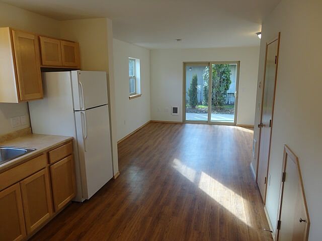 2nd image of 3343 Northwest Ave #3347-101