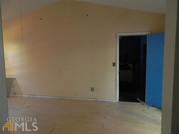 4th image of 1474 Shenta Oak Dr