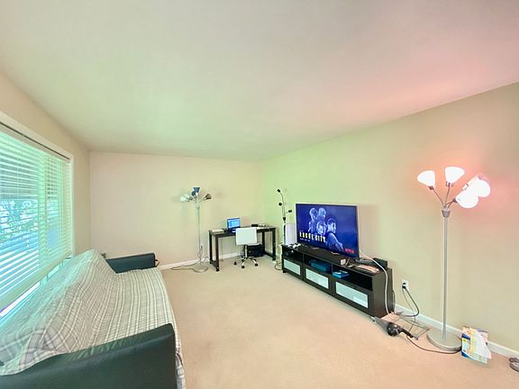 3rd image of 504 142nd Ave SE APT 85