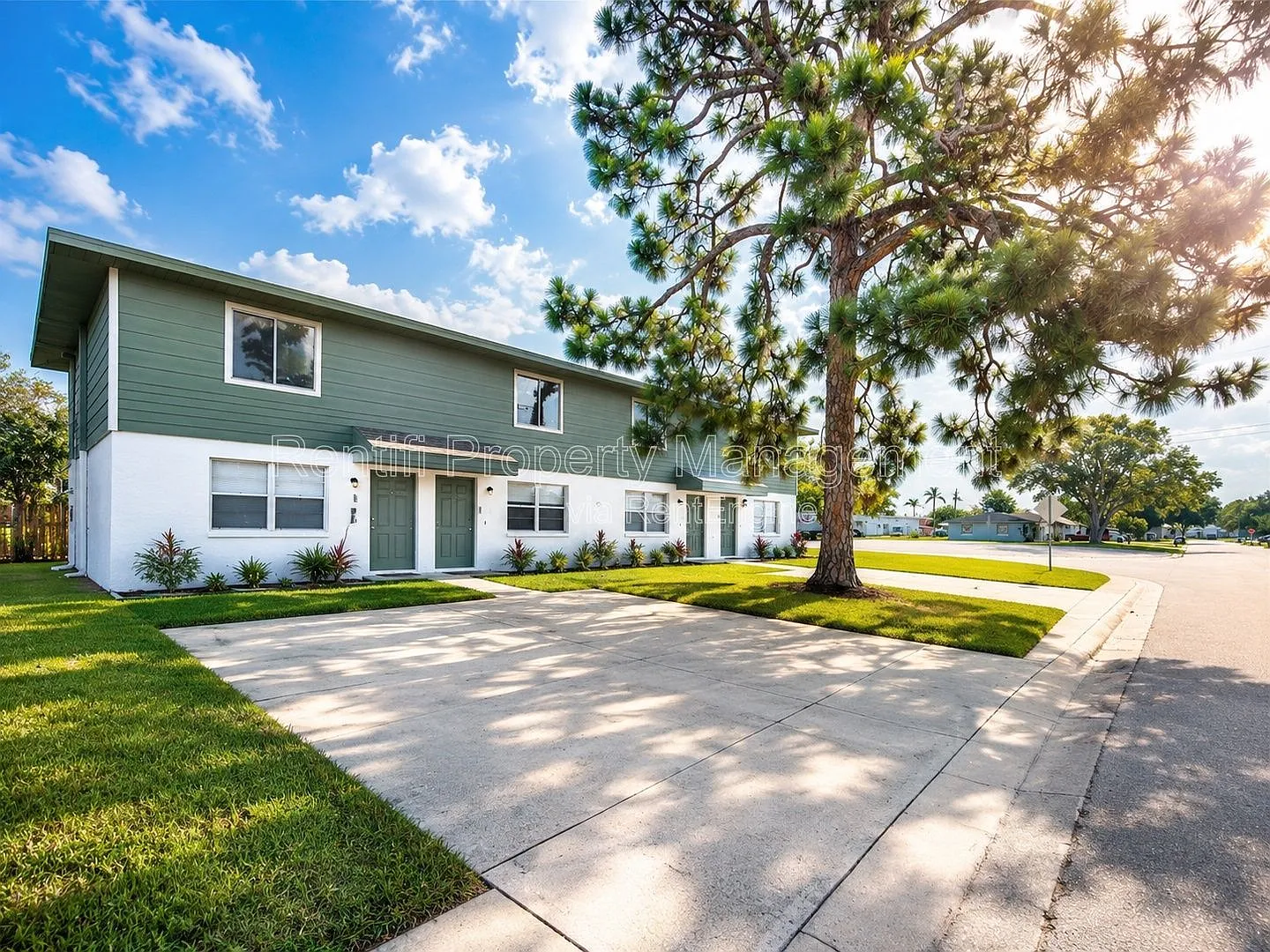 2 bed, 1.5 bath, 952 sqft, $1,200 — Photo 2