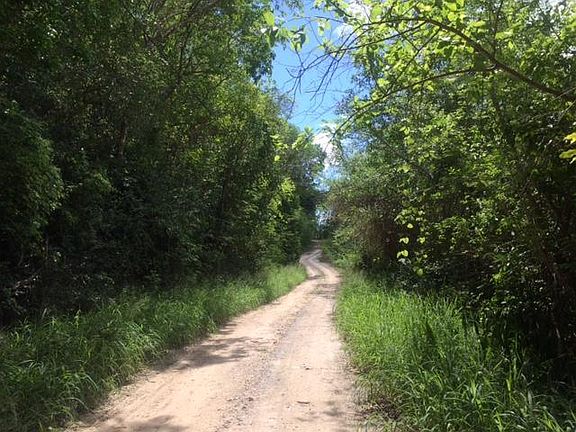 Road by lot -lower access