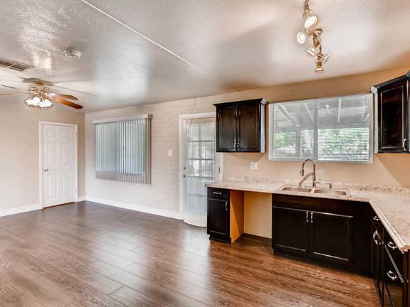5th image of 2926 N 51st Ave