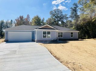 160 Sparrow Ln, Jesup, GA 31545