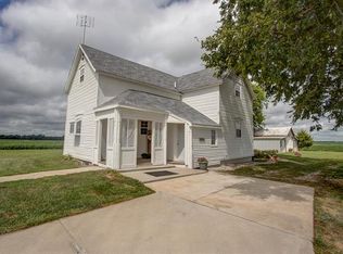 5599 County Highway 21, Nashville, IL 62263