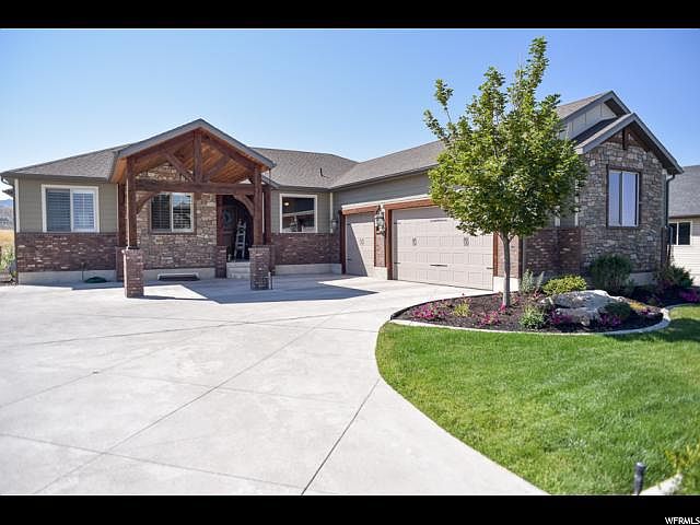1st image of 596 N Cherry Creek Pkwy