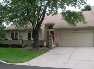 55776 Lorraine Dr, Shelby Township, MI 48316