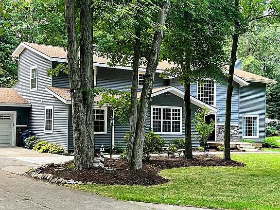 2nd image of 5605 Langmore Ln