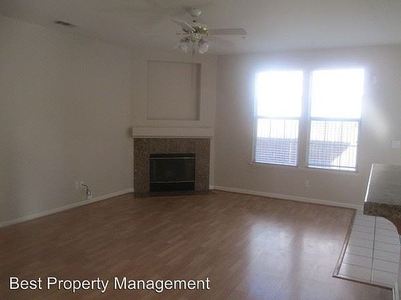 3rd image of 120 Cascades Cir