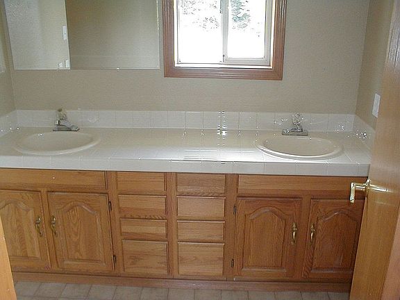 Master Vanity