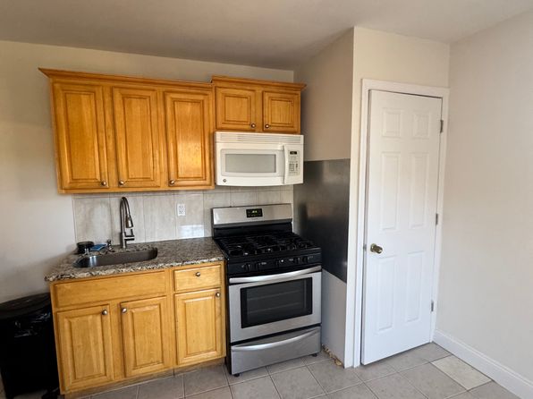 121 Lafayette Ave FLOOR 2