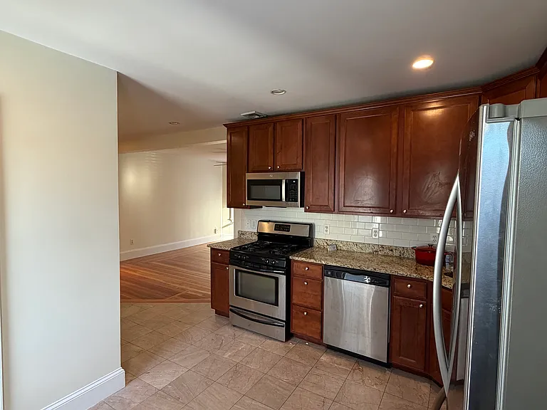 45 Houghton St #2 — Photo 3