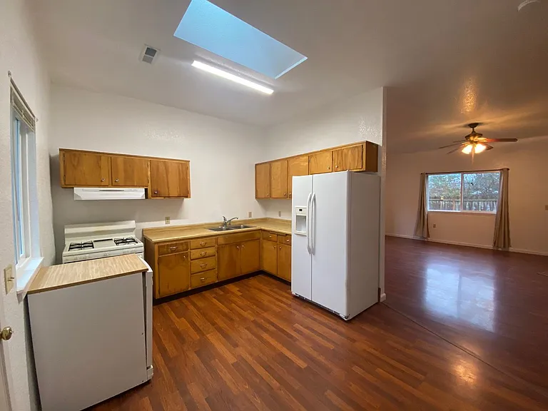 2259A Dogwood Rd — Photo 4