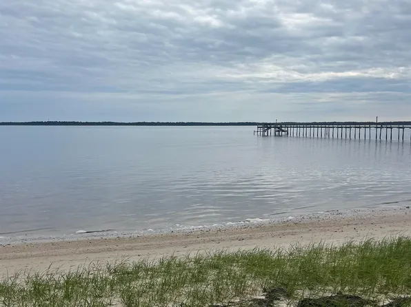 599 Mashes Sands Rd, Panacea, FL 32346