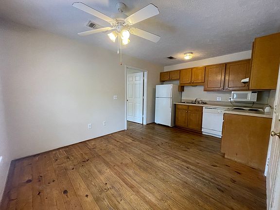 3rd image of 307 1/2 Scales St #16
