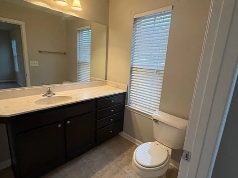 1609 Apsley Ct — Photo 21