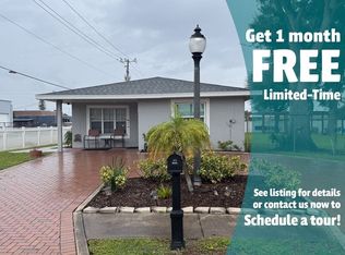 244 9th St W, Palmetto, FL 34221