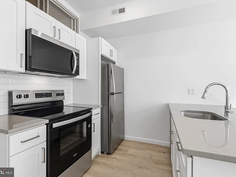 7246 Rising Sun Ave — Photo 5