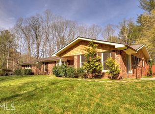 511 Scenic Dr, Blue Ridge, GA 30513