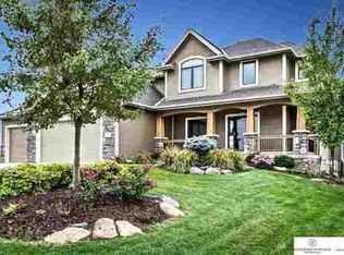 19203 Sahler St, Elkhorn, NE 68022