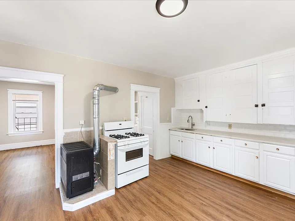 425 Wood Ave #427