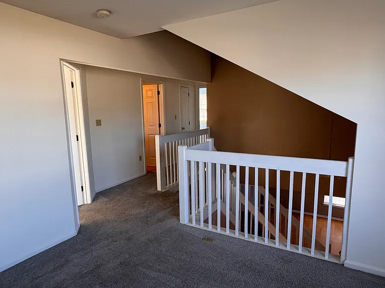 177 Traybern Blvd — Photo 10