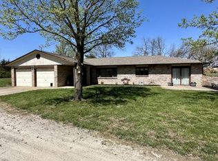 5730 N Kircher Rd, Columbia, MO 65202