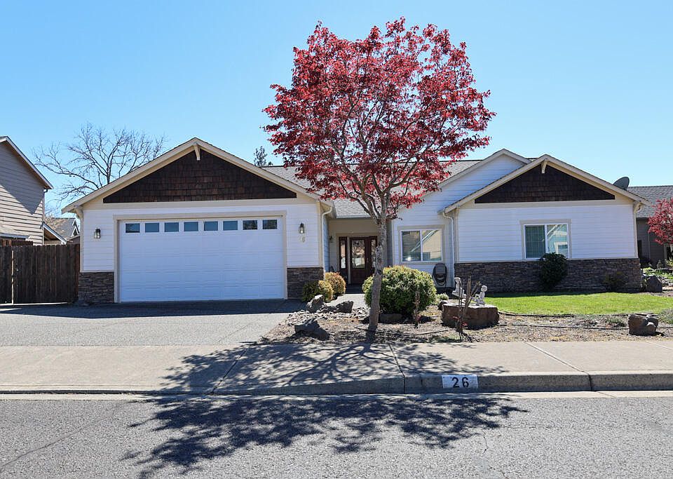 1st image of 26 Pine Ct