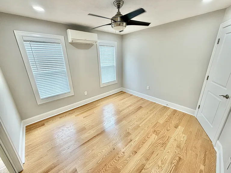 162 Salem St #2 — Photo 6