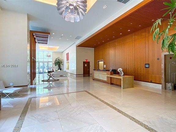 2nd image of 1060 Brickell Ave Unit 1812