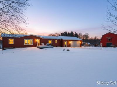 10195 Cox Rd, Bellevue, MI, 49021