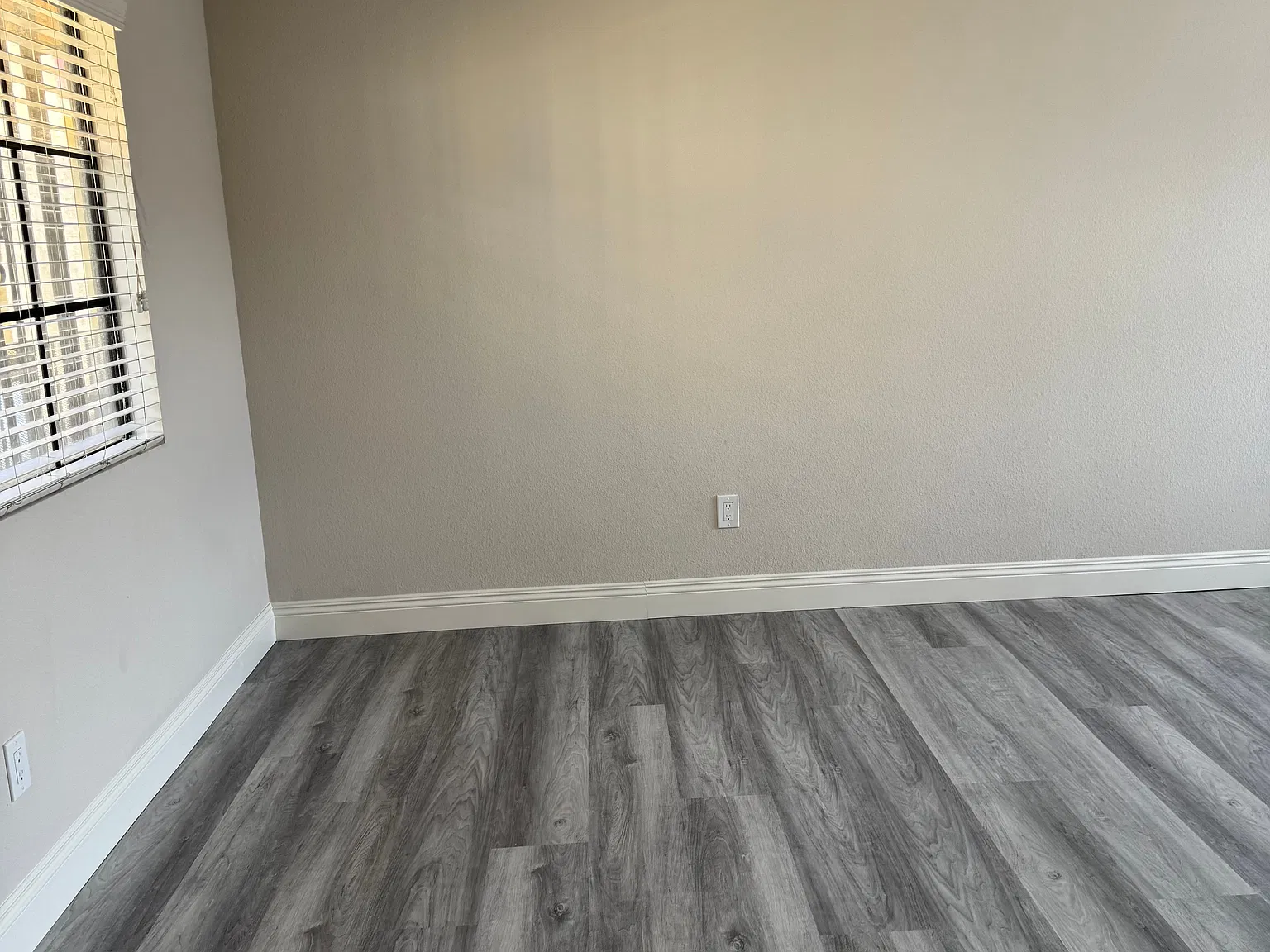 2 bed, 900 sqft, $2,595 — Photo 4