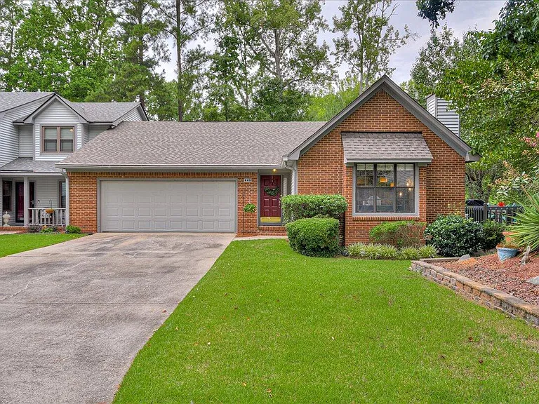 446 Creekwalk Dr — Photo 2