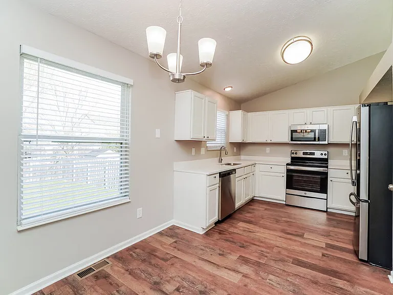 5664 Dashshund Ct — Photo 7