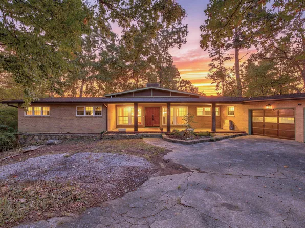 1826 Crestwood Dr, Chattanooga, TN 37415