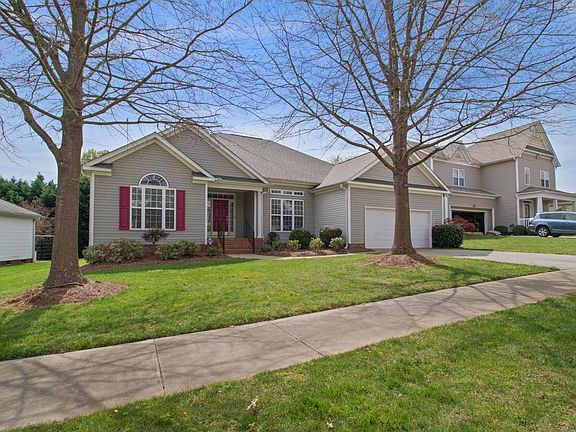 3rd image of 20309 Northport Dr