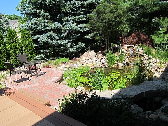 2nd image of 1369 Silver Creek Pl