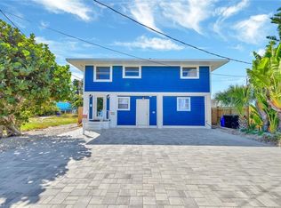 135 Mango St, Fort Myers Beach, FL 33931