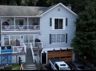 113 Lakeside Dr, Harveys Lake, PA 18618