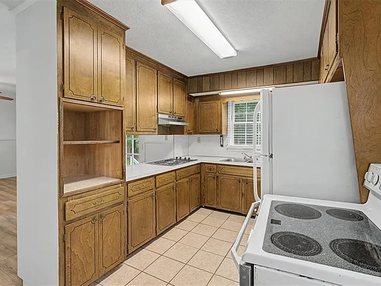 2985 Fredrick Dr — Photo 17
