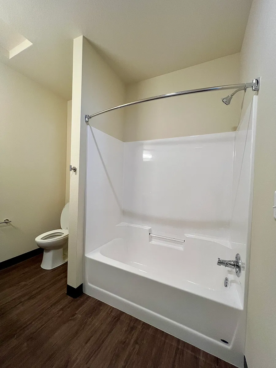 Building Photo - 721 Meridian Dr #4