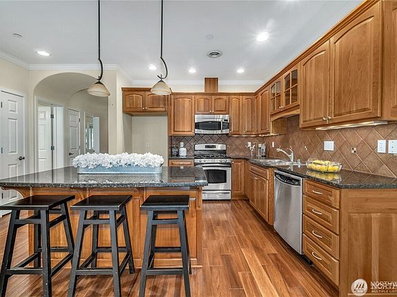 5th image of 1020 1st Street #304