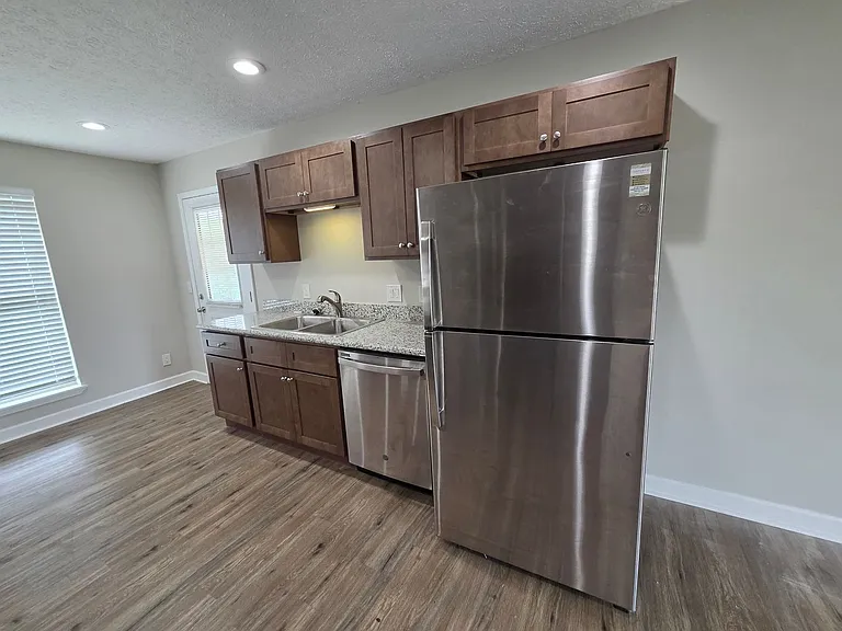 211 Sukoshi Dr — Photo 5